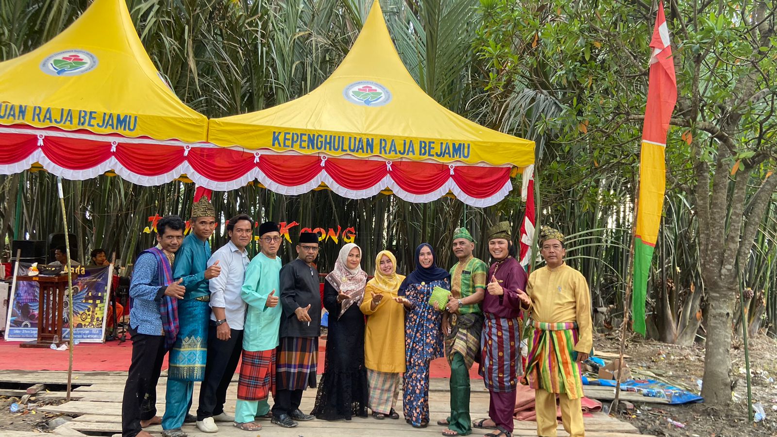 Dibuka Bupati, Seniman dan Budayawan Riau Ramaikan Wisata Budaya jejamu Teluk Ging